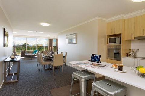 Pacific Suites Canberra - Sydney 4u 4
