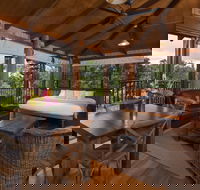 Rose Gums Wilderness Retreat - Sydney 4u