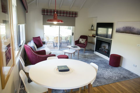 The Sebel Pinnacle Valley Resort - Sydney 4u 1