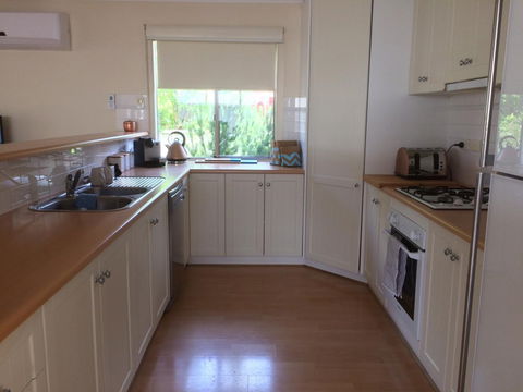 The Shack@Normanville - Sydney 4u 3