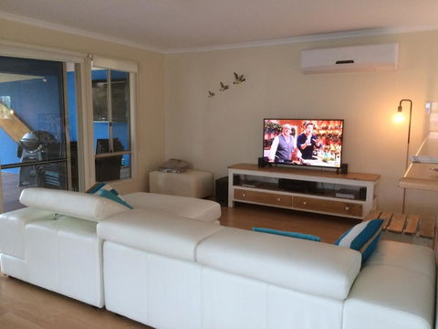 The Shack@Normanville - Sydney 4u 4