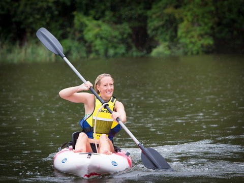 Able Hawkesbury River Houseboats - Kayaks And Dayboats - Sydney 4u 1