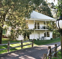 McMillans Of Metung Resort - Sydney 4u