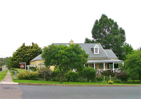 Anglea House Bed And Breakfast - Accommodation Sydney 0