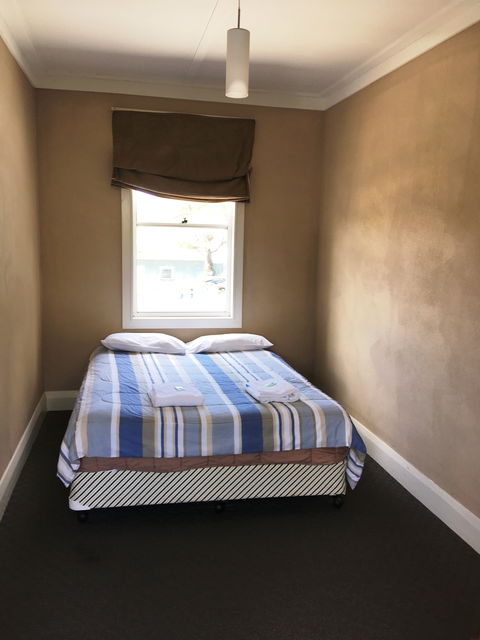 Apsley Arms Hotel - Sydney 4u 2