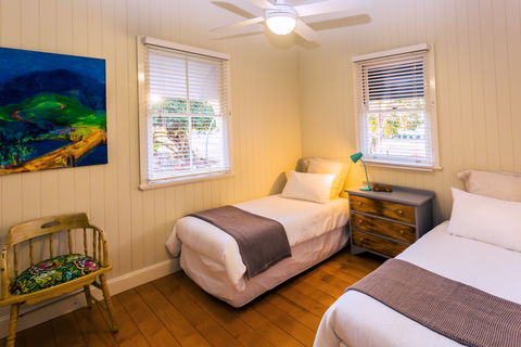 Kenilworth Cottage Barcaldine - Sydney 4u 2