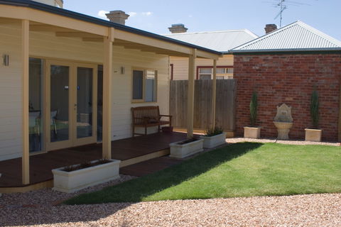 Sabina On Little Myers - Accommodation Sydney 0