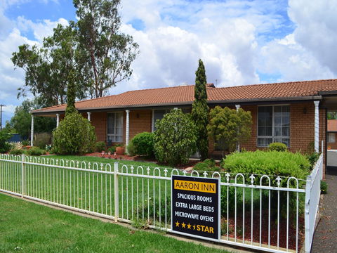 Aaron Inn Motel - Sydney 4u 1