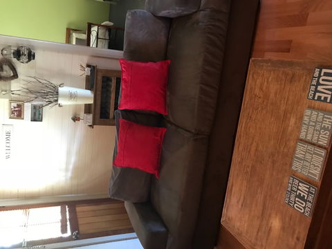 Anderl's Beach Cottage - Sydney 4u 1