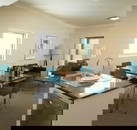 Baileys Serviced Apartments - Accommodation Sydney