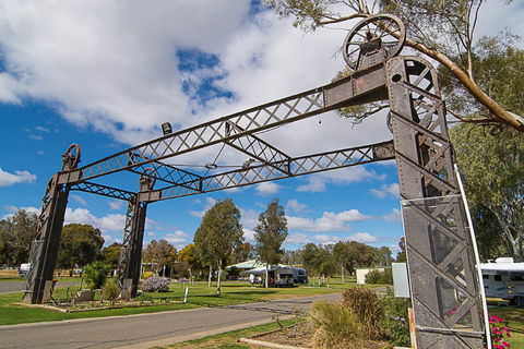 Balranald Caravan Park - Sydney 4u 1