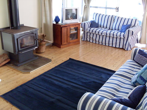 Bush And Bay Cottage - Accommodation Sydney 1