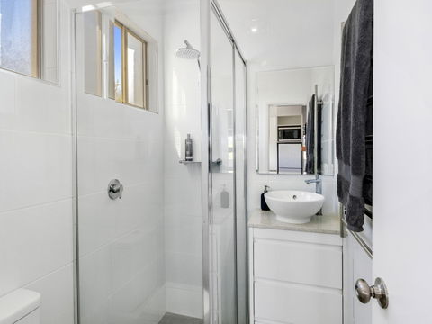 Coolah Shorts - Self Contained Apartments - Accommodation Sydney 2