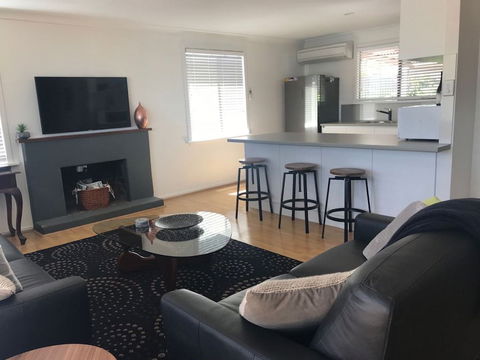 Dunsborough Cottage - Sydney 4u 2