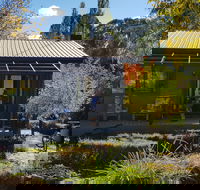 Mountain River House - Sydney 4u