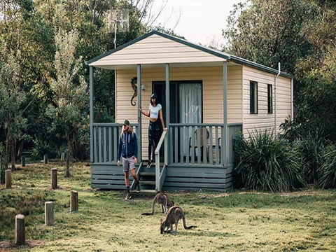 Pretty Beach Cabins - Accommodation Sydney 0