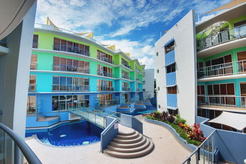 Rolling Surf Resort - Accommodation Sydney 1
