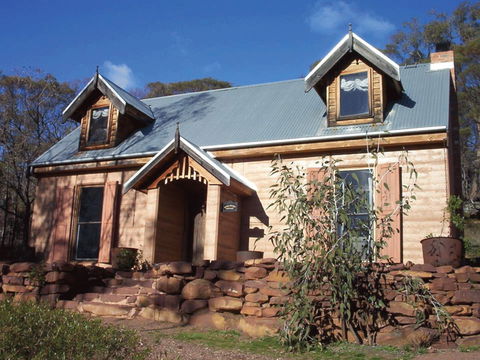 Table Top Mountain Cottages - Accommodation Sydney 0