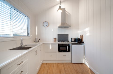 Tallagandra Hill Winery Accommodation - Sydney 4u 2