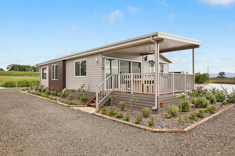 The Lake House - Sydney 4u 0