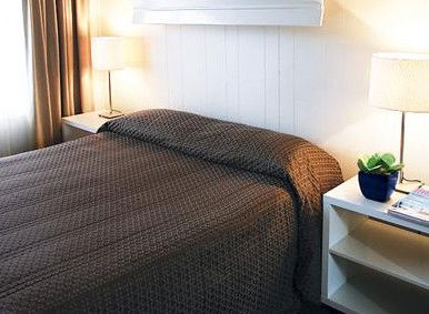 Club Motel - Accommodation Sydney 1