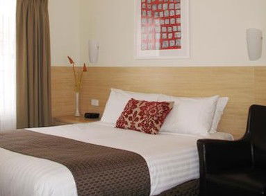 Club Motel - Accommodation Sydney 2