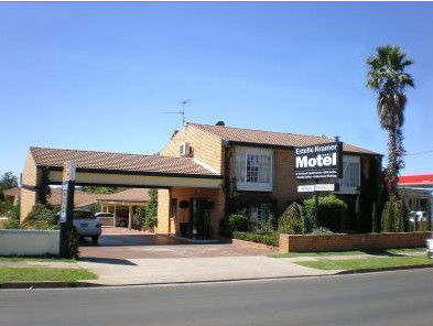 Estelle Kramer Motor Inn - Accommodation Sydney 4