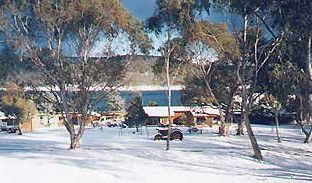 Anglers Reach Lakeside Village - Sydney 4u 2