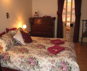 Hoover House Bed & Breakfast - Accommodation Sydney 1