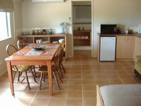 Jakamarri Bed & Breakfast - Accommodation Sydney 5