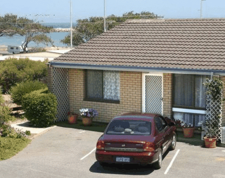 Port Denison Holiday Units - Accommodation Sydney 0