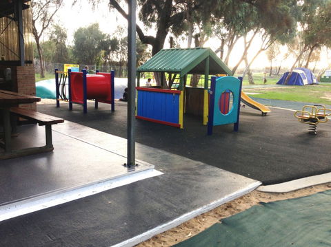Mandurah Caravan And Tourist Park - Sydney 4u 5
