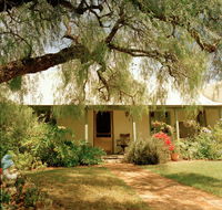 Rock of Ages Cottage Bed and Breakfast - Sydney 4u