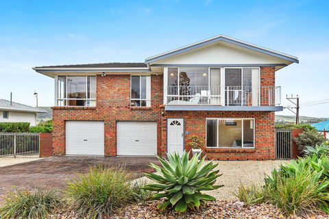 2 England Ave - Port Elliot - Accommodation Sydney 2