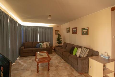 78  River Lane Mannum -River Shack Rentals - Sydney 4u 2