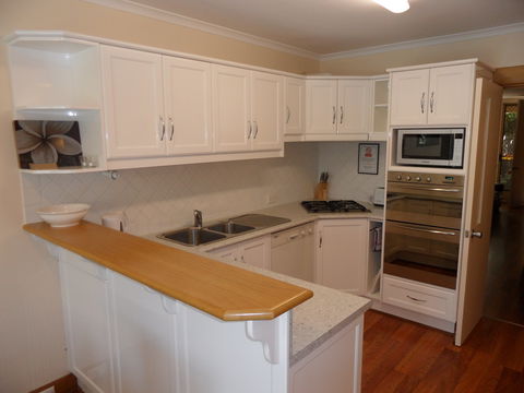 Adelaide Serviced Accommodation - Archer Townhouse - Sydney 4u 2