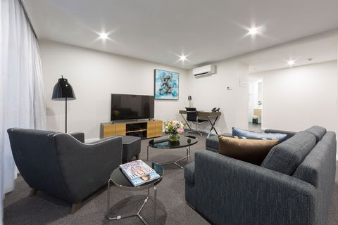 Avenue Hotel Canberra - Sydney 4u 0