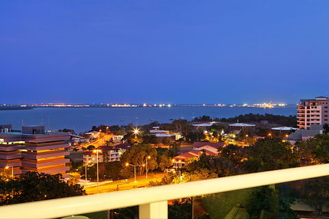 Beachlife Sands 3 Bedroom Harbour View Apartment - Sydney 4u 2