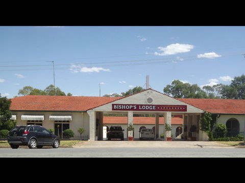 Bishop's Lodge - Sydney 4u 1