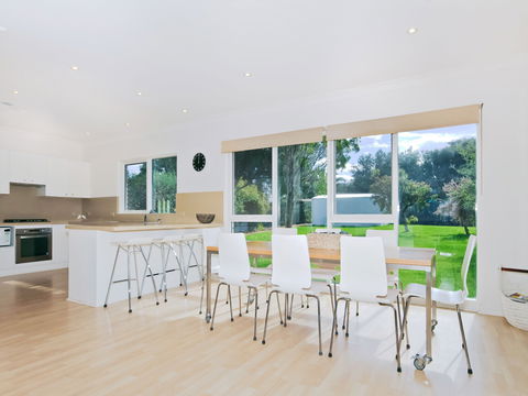 Century 21 SouthCoast: Tennis Elbow - Accommodation Sydney 1