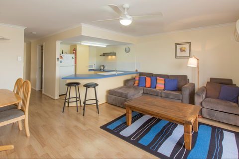 Clementines (South Point 3/17) - Accommodation Sydney 1