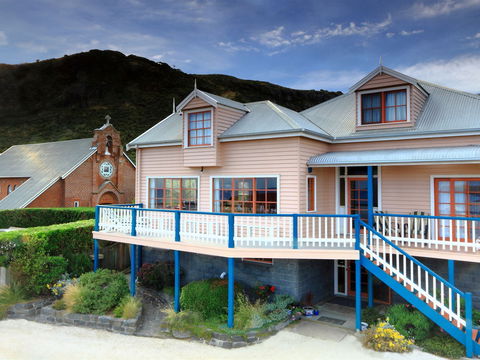 Hanlon House Bed And Breakfast - Accommodation Sydney 0