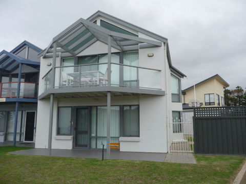 Horseshoe View - Accommodation Sydney 0