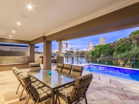 Lakeland Keys Broadbeach - Vogue Holiday Homes - Sydney 4u 1