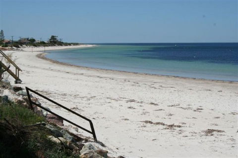 Lucky Bay RV Park - Accommodation Sydney 0