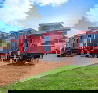 Retro River Rest Luxury Shipping Container House - Sydney 4u