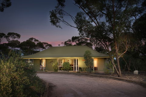 Riverbush Cottages - Sydney 4u 0