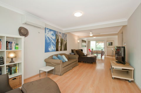 Sea Whispers - Accommodation Sydney 0