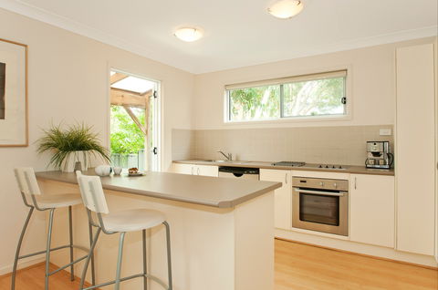 Sea Whispers - Accommodation Sydney 2