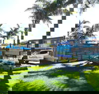 Surfside Holiday Apartments - Accommodation Sydney